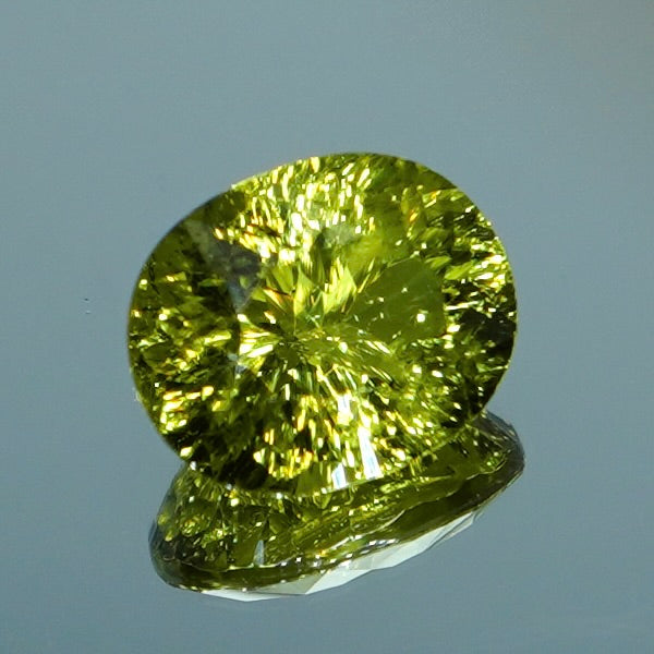 【Radiant Kiriko Cut®︎】 0.88ct Natural Yellow Sapphire