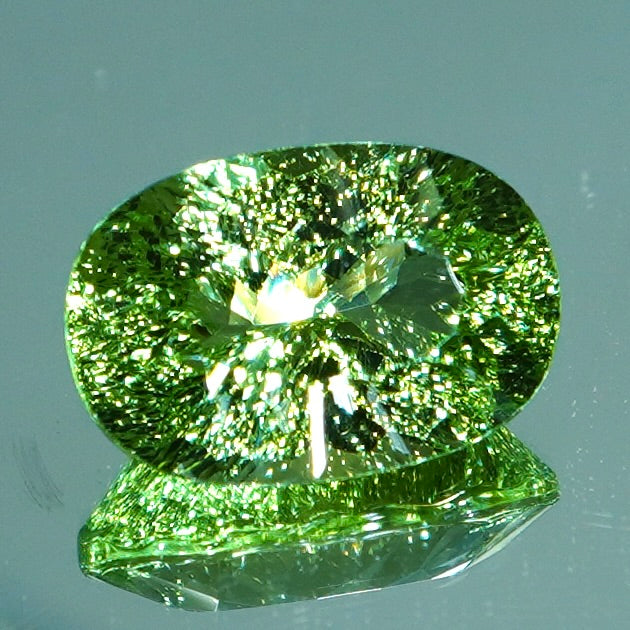 【Radiant Kiriko Cut®︎】 1.56ct Natural Tsavorite Garnet