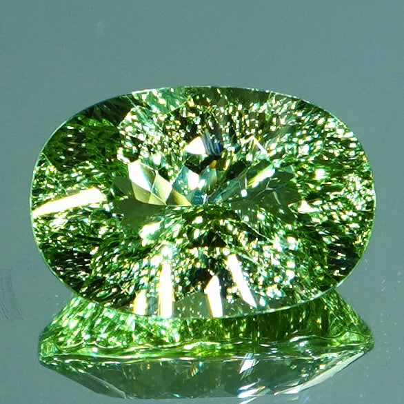 【Radiant Kiriko Cut®︎】 1.56ct Natural Tsavorite Garnet