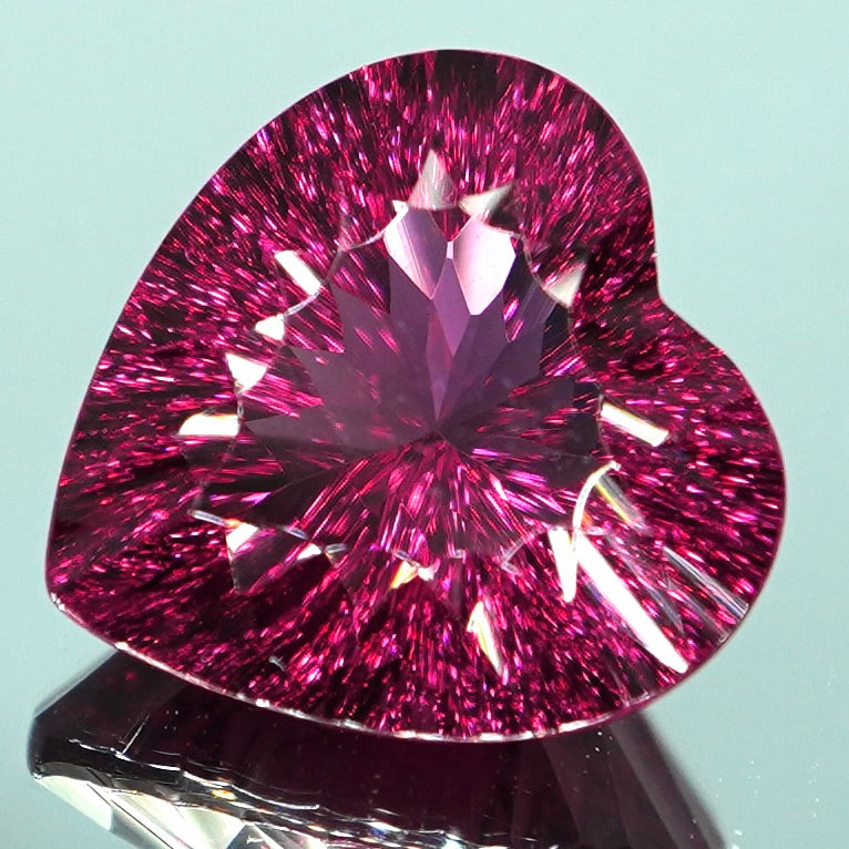 【Radiant Kiriko Cut®︎】 2.58ct Natural Rhodolite Garnet