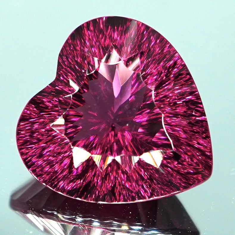 【Radiant Kiriko Cut®︎】 2.58ct Natural Rhodolite Garnet