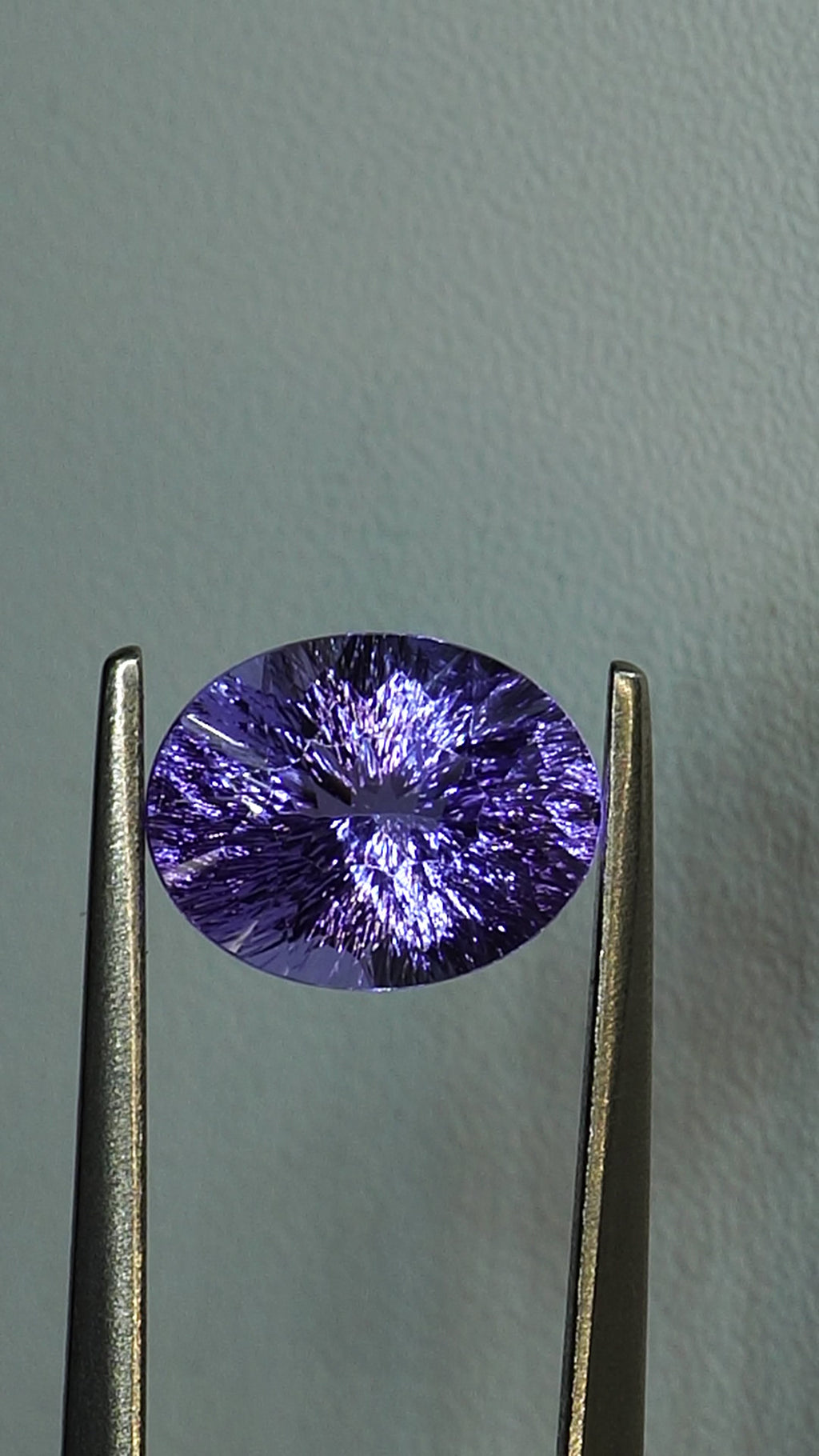 【Radiant Kiriko Cut®︎】 1.76ct Natural Tanzanite